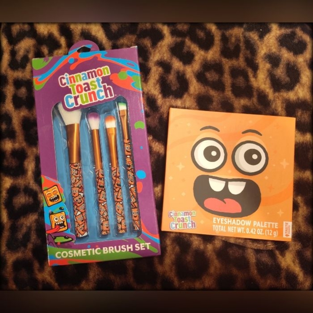 🔥Cinnamon Toast Crunch Eyeshadow Palette & Brushes (Bundle)🔥